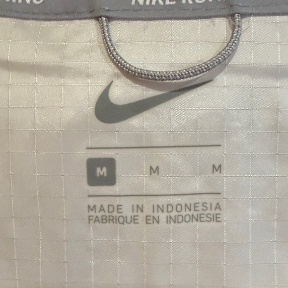 Nike White Hooded Track Jacket - Picture 7 of 9